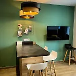 Apt Rdc Avec Sa Terrasse Privee