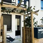Apt Rdc Avec Sa Terrasse Privee